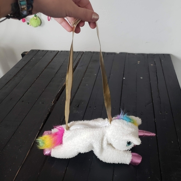 Magic Time Fuzzy White Unicorn Purse Little Girl Toddler Bag - Picture 8 of 9